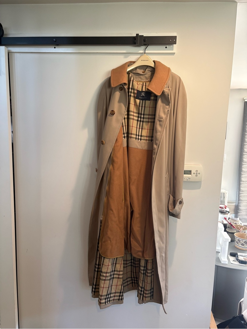Burberry Tan Trench Coat with Warm Camel Collar & Signature Check Lining